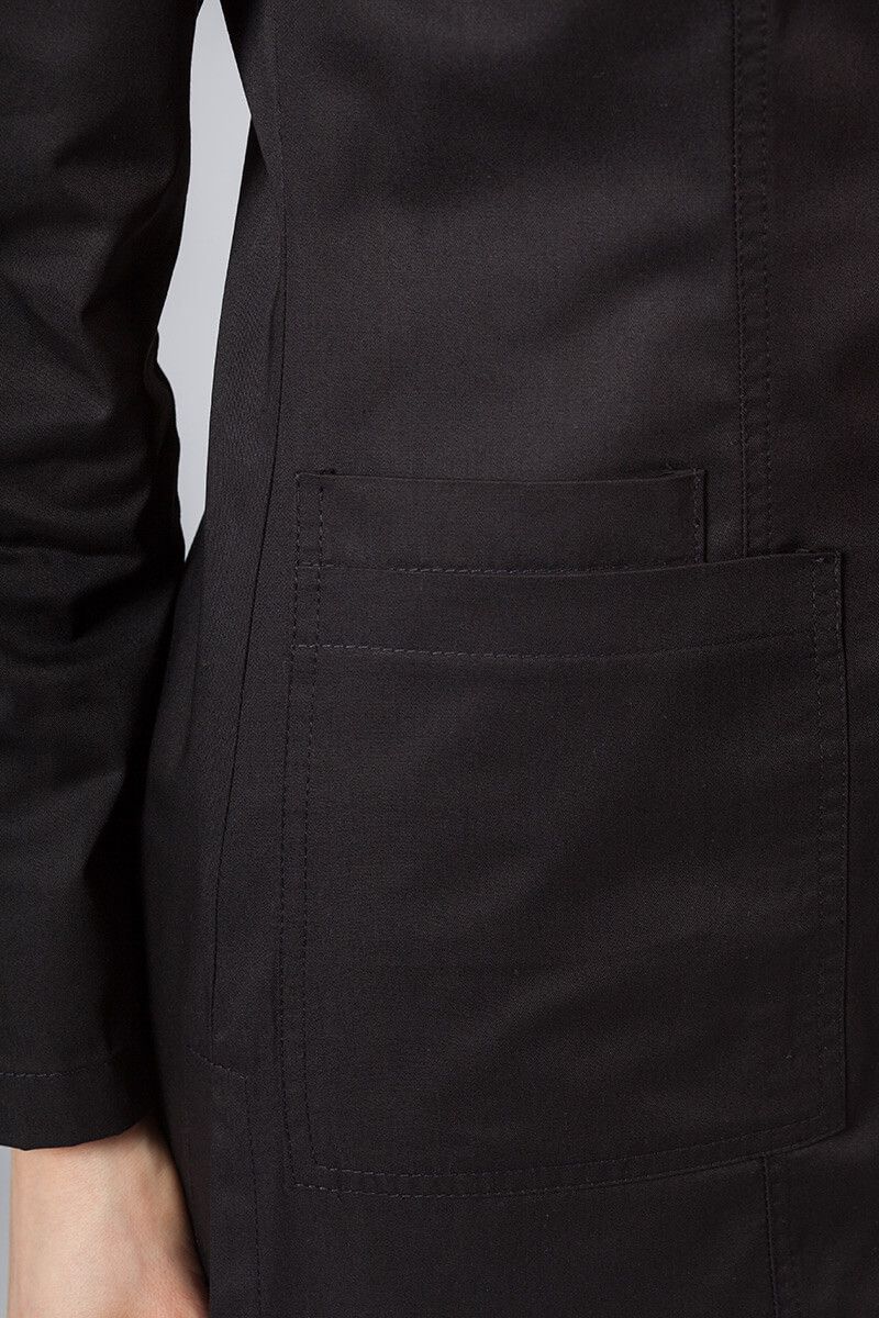 Krátky zdravotnícky plášť s dlhým rukávom (zakryté cvočkami) čierny-4