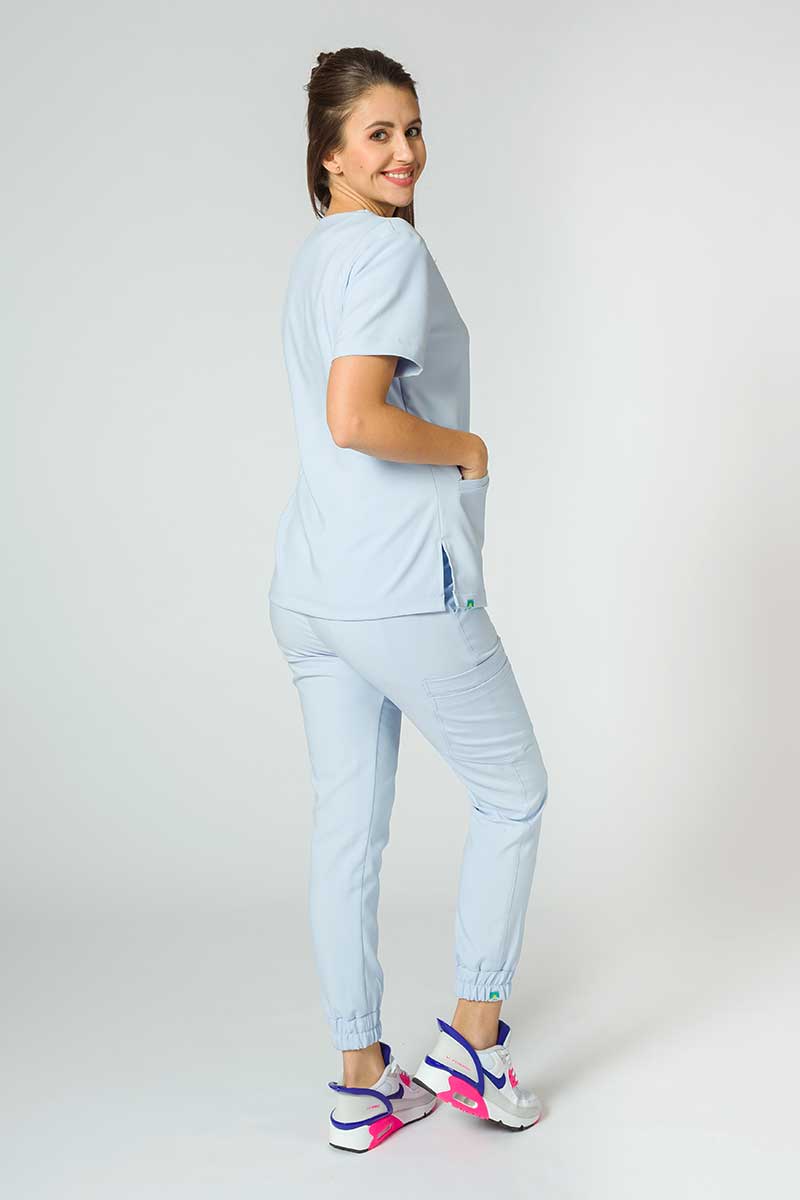 Zdravotnická súprava Sunrise Uniforms Premium (blúzka Joy, nohavice Chill) blankytně modrá-1