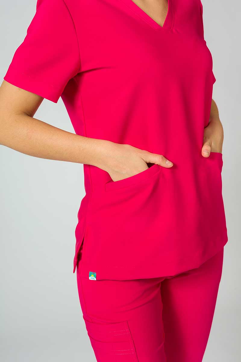 Zdravotnická súprava Sunrise Uniforms Premium (blúzka Joy, nohavice Chill) malinová-5