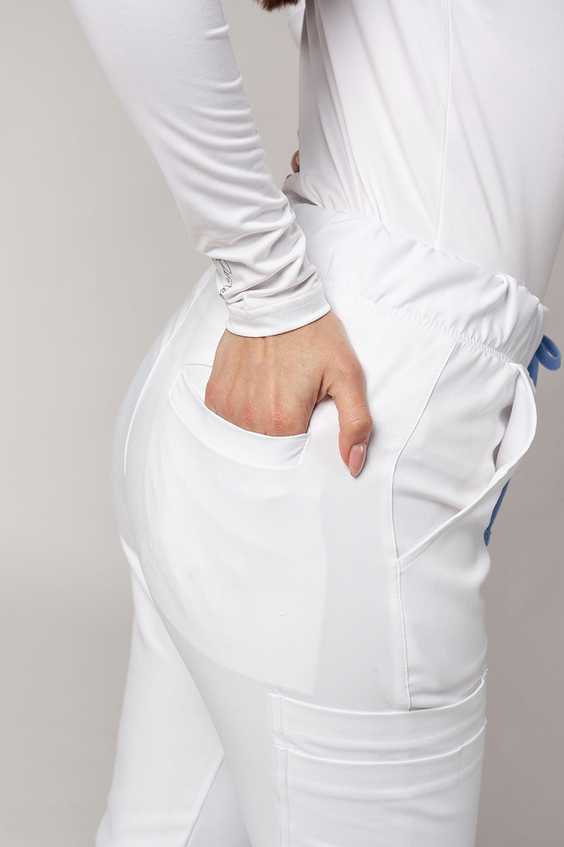 Lekárska súprava Sunrise Uniforms Premium (blúzka Joy, nohavice Chill) biela-10