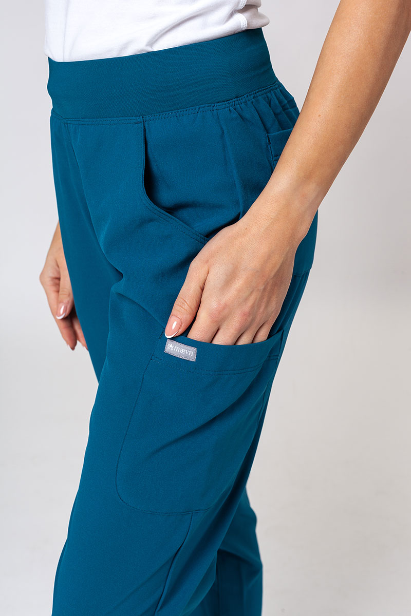 Lekárska dámska súprava Maevn Momentum (blúzka Asymetric, nohavice jogger) karibsky modrá-10