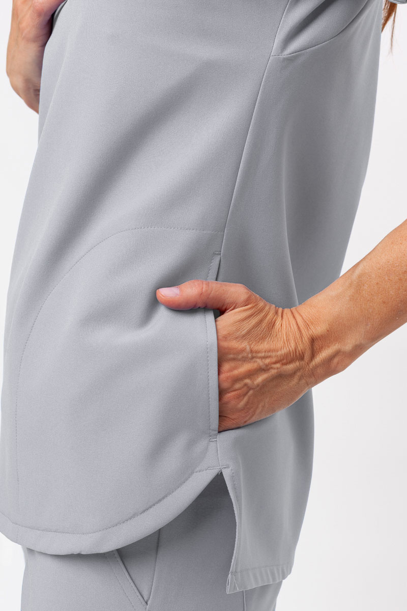 Dámska lekárska súprava Maevn Momentum (blúza Dolman, nohavice Flare Leg) svetlo šedá-7