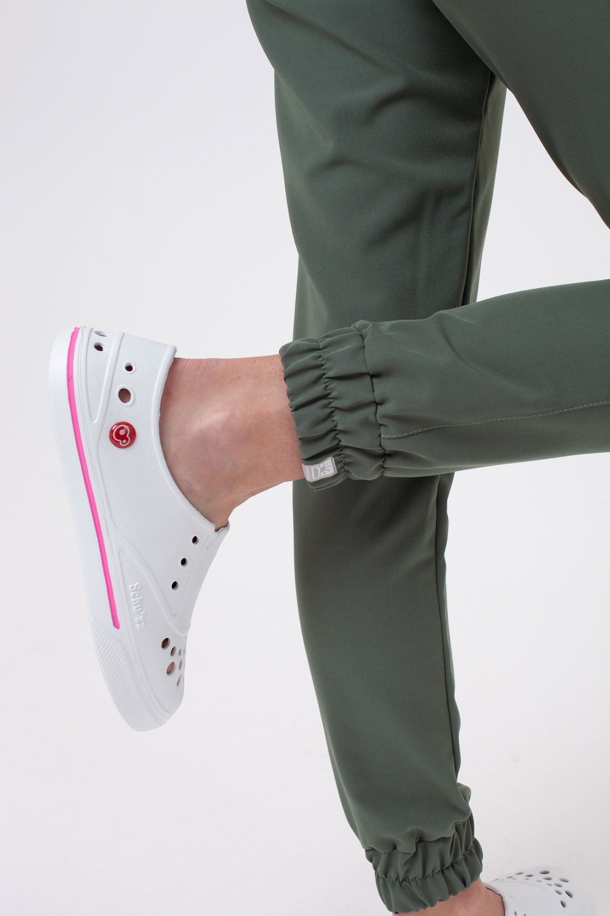 Dámske lekárske nohavice Sunrise Uniforms Premium Vibe jogger sage green-5