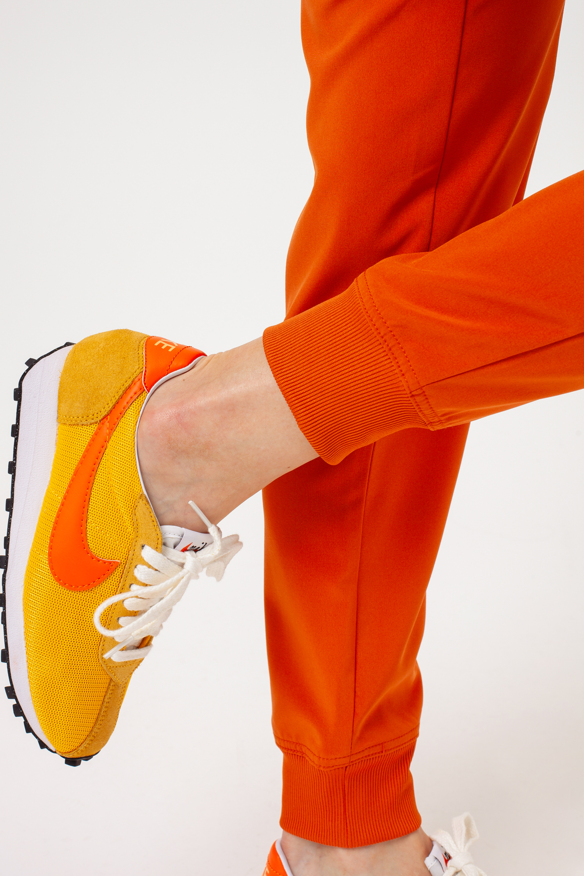 Dámske lekárske nohavice Dickies EDS Essentials Mid Rise Jogger oranžové-5
