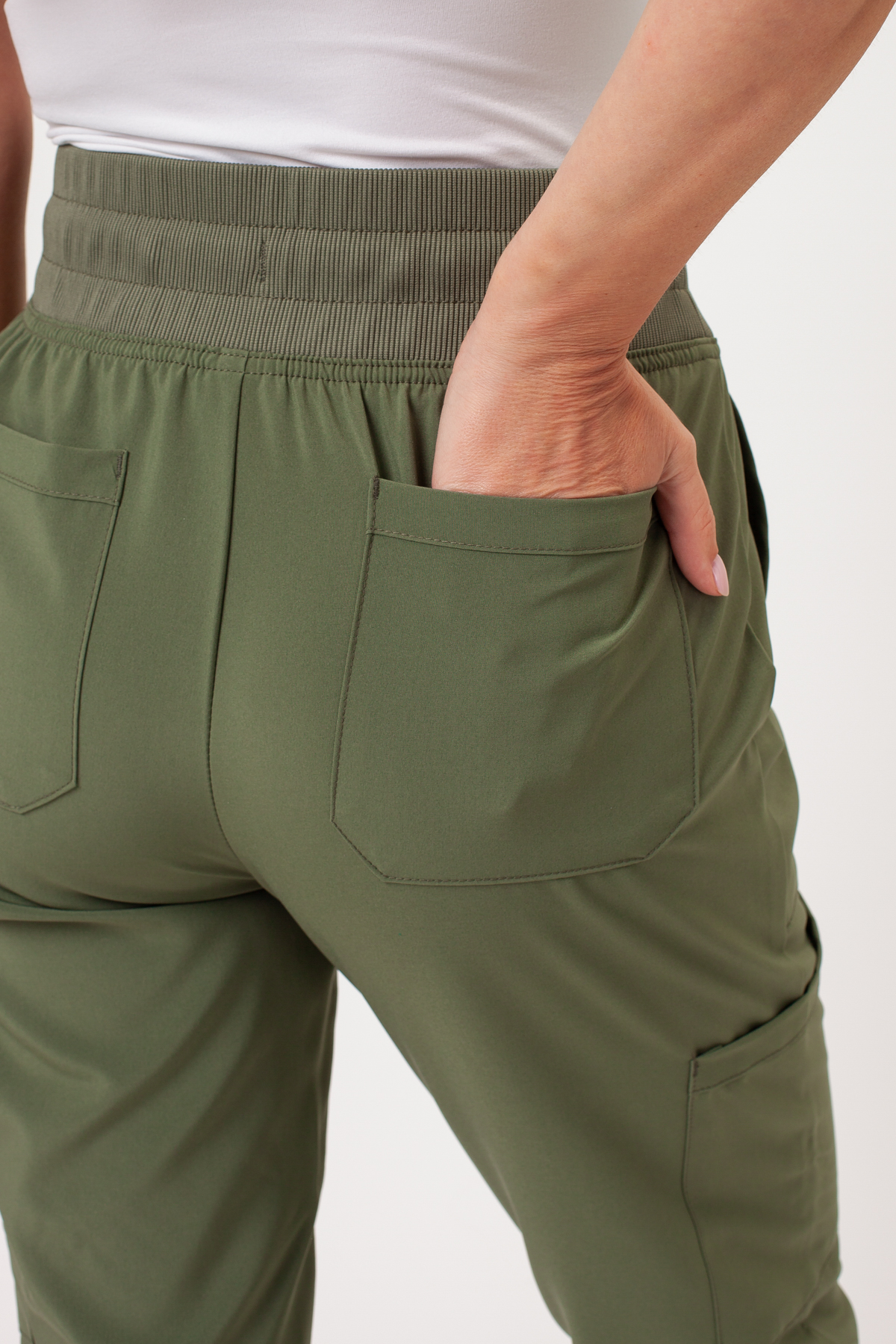 Dámska lekárska súprava Dickies EDS Essentials Jogger olivková-12