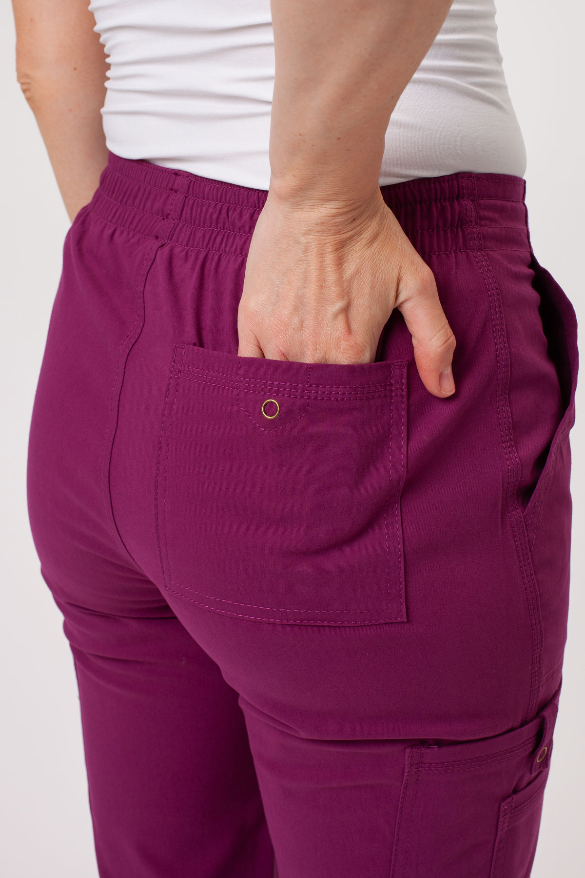 Dámska lekárska súprava Dickies Forge V-neck čerešňová červená-12