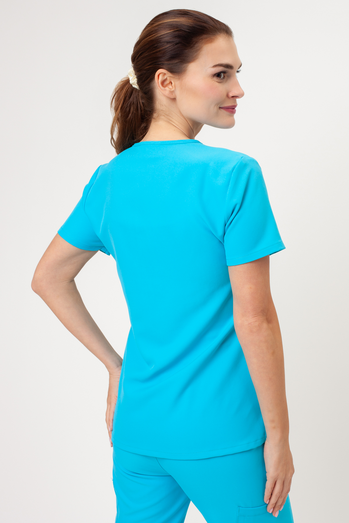Dámska lekárska blúza Cherokee Ultra V-neck Top tyrkysová-1