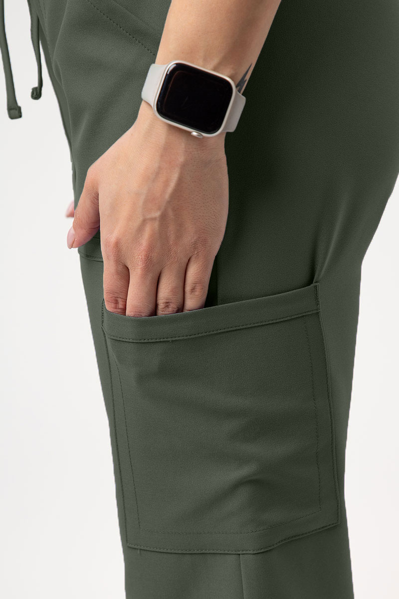 Dámske lekárske nohavice Cherokee Ultra Cargo olivkové-4