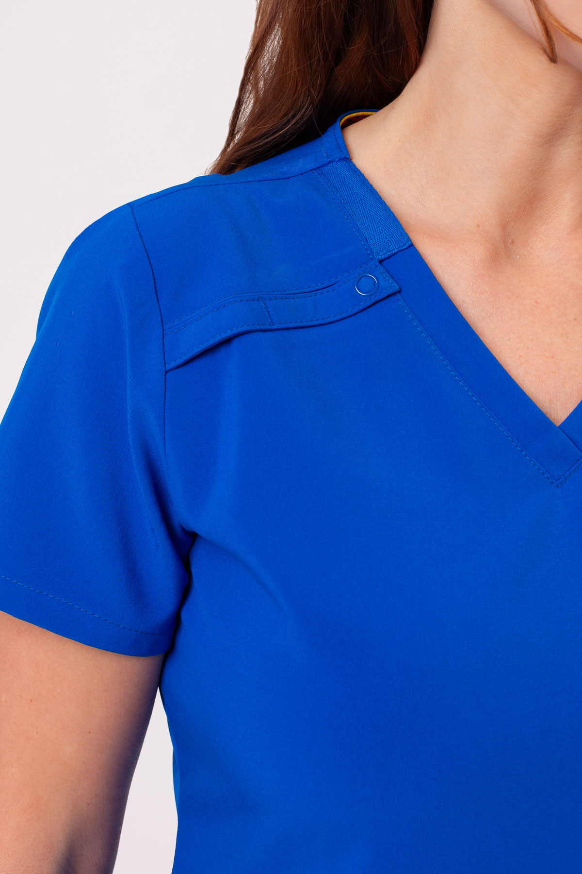 Dámska lekárska blúza Dickies EDS Essentials V-Neck kráľovsky modrá-2