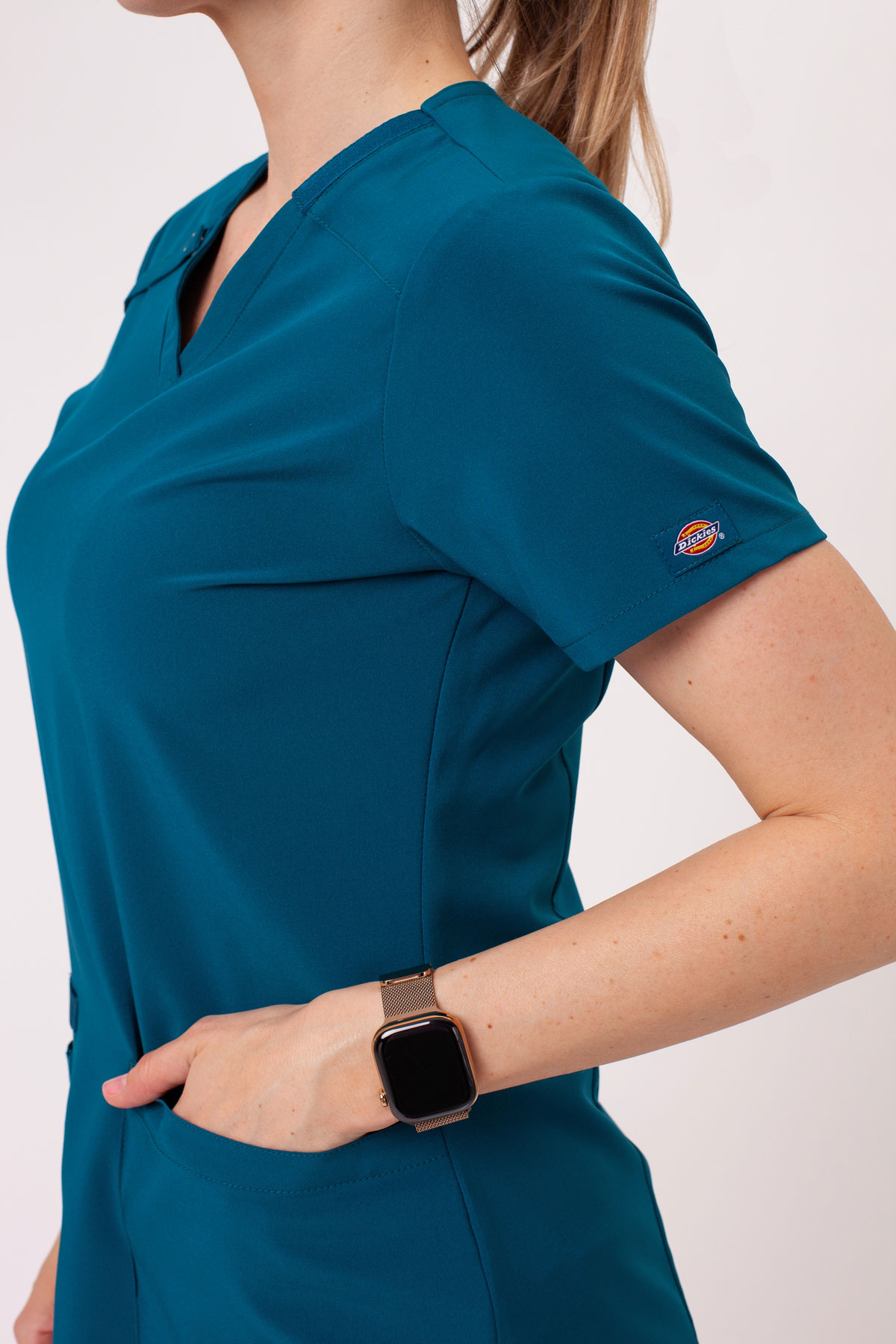 Dámska lekárska blúza Dickies EDS Essentials V-Neck karaibsky modrá-4