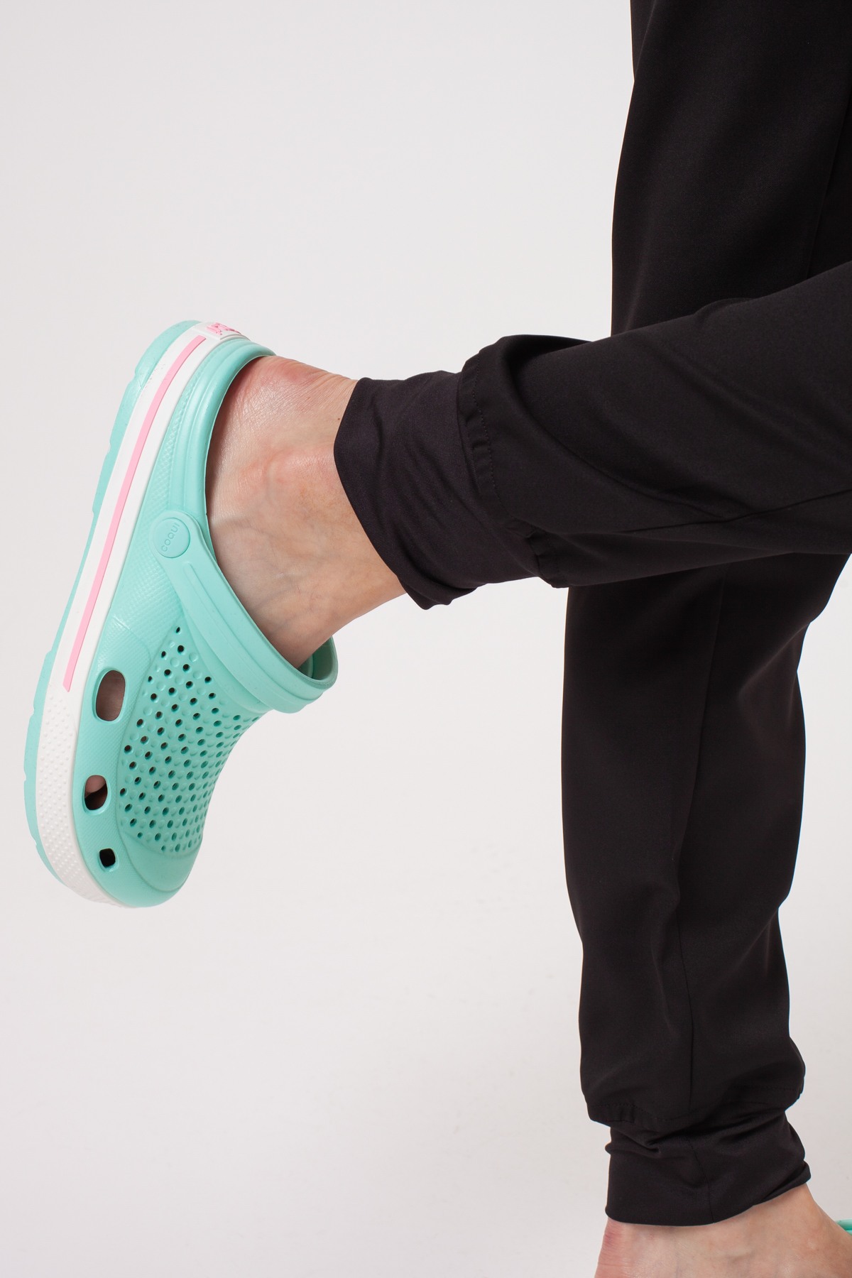 Dámske lekárske nohavice Sunrise Lite Fit jogger čierne-6