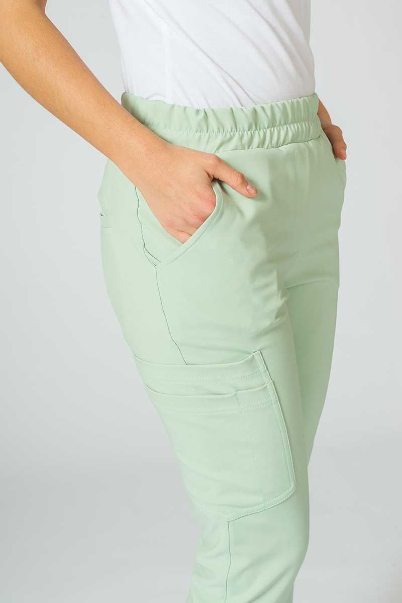 Dámske lekárske nohavice Sunrise Uniforms Premium Chill jogger pistáciové-3