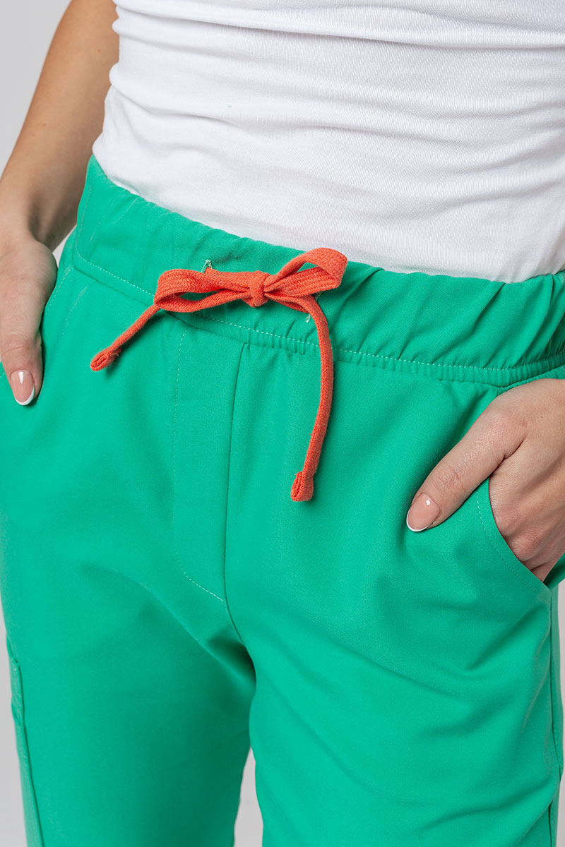 Dámske nohavice Sunrise Uniforms Premium Chill jogger jasno zelené-2