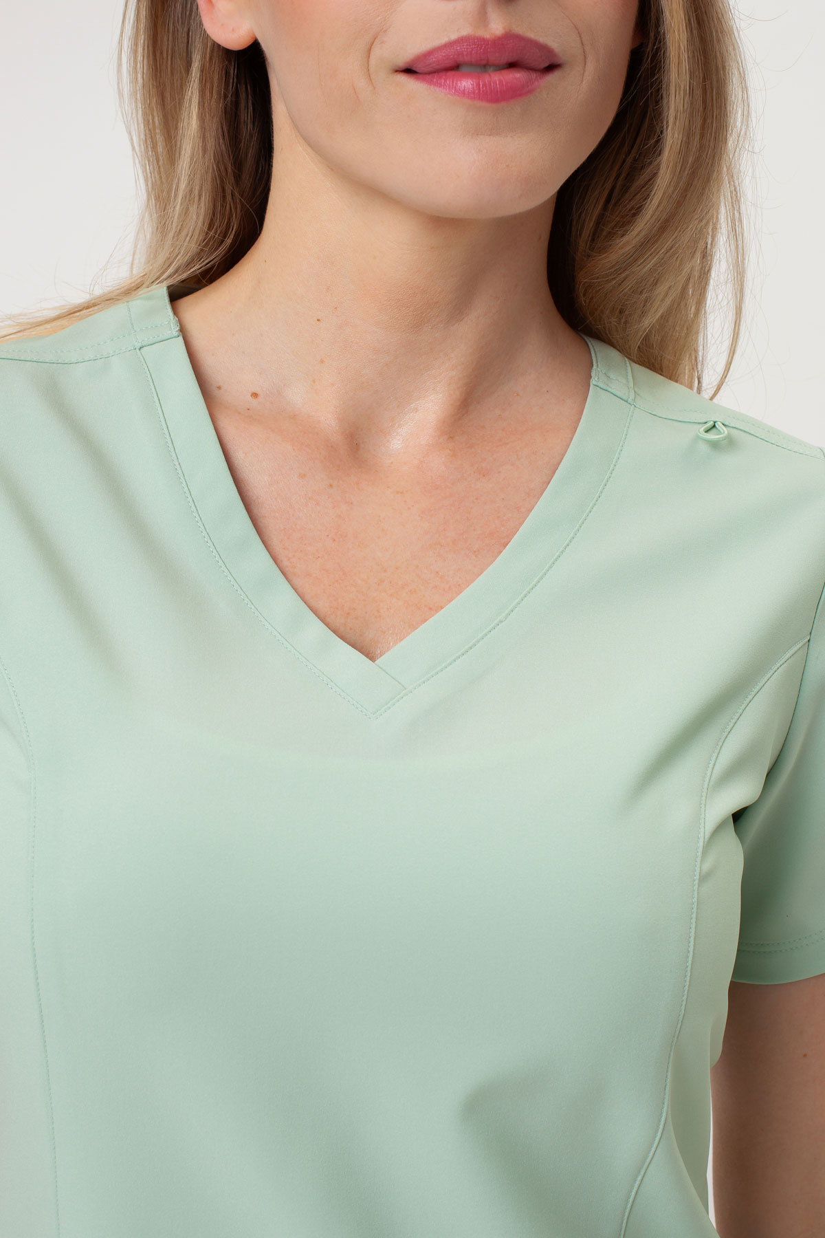 Lekárska dámská blúzka Maevn Momentum Double V-neck mätová-3