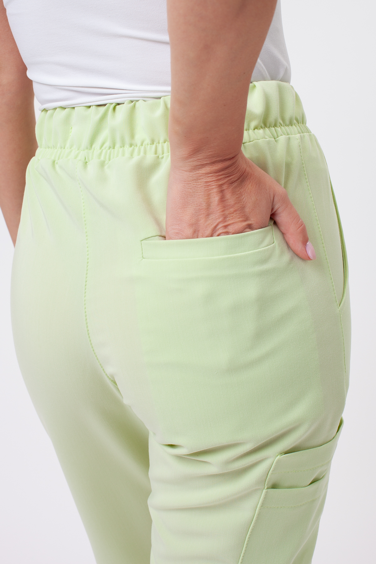 Dámske lekárske nohavice Sunrise Uniforms Premium Vibe jogger matcha-5