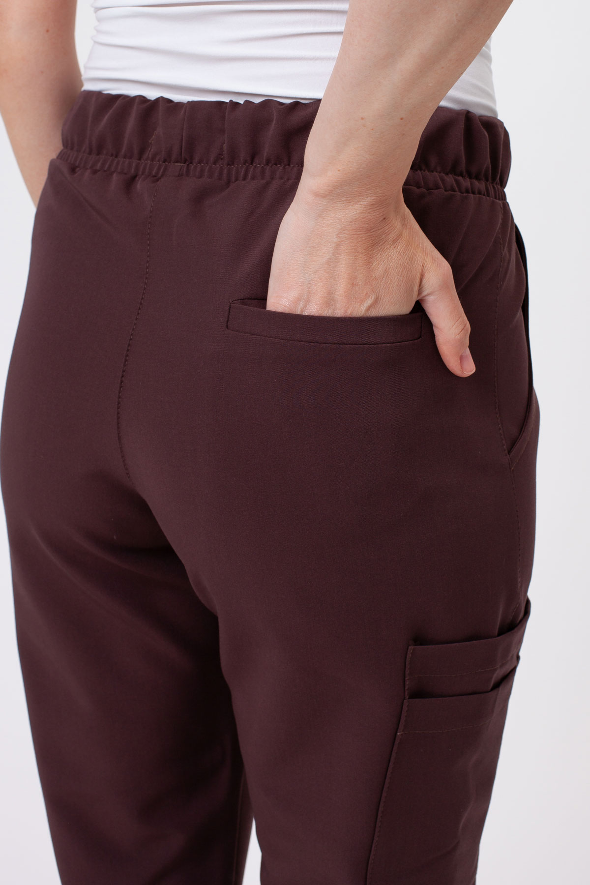 Dámske lekárske nohavice Sunrise Uniforms Premium Vibe jogger choco-5