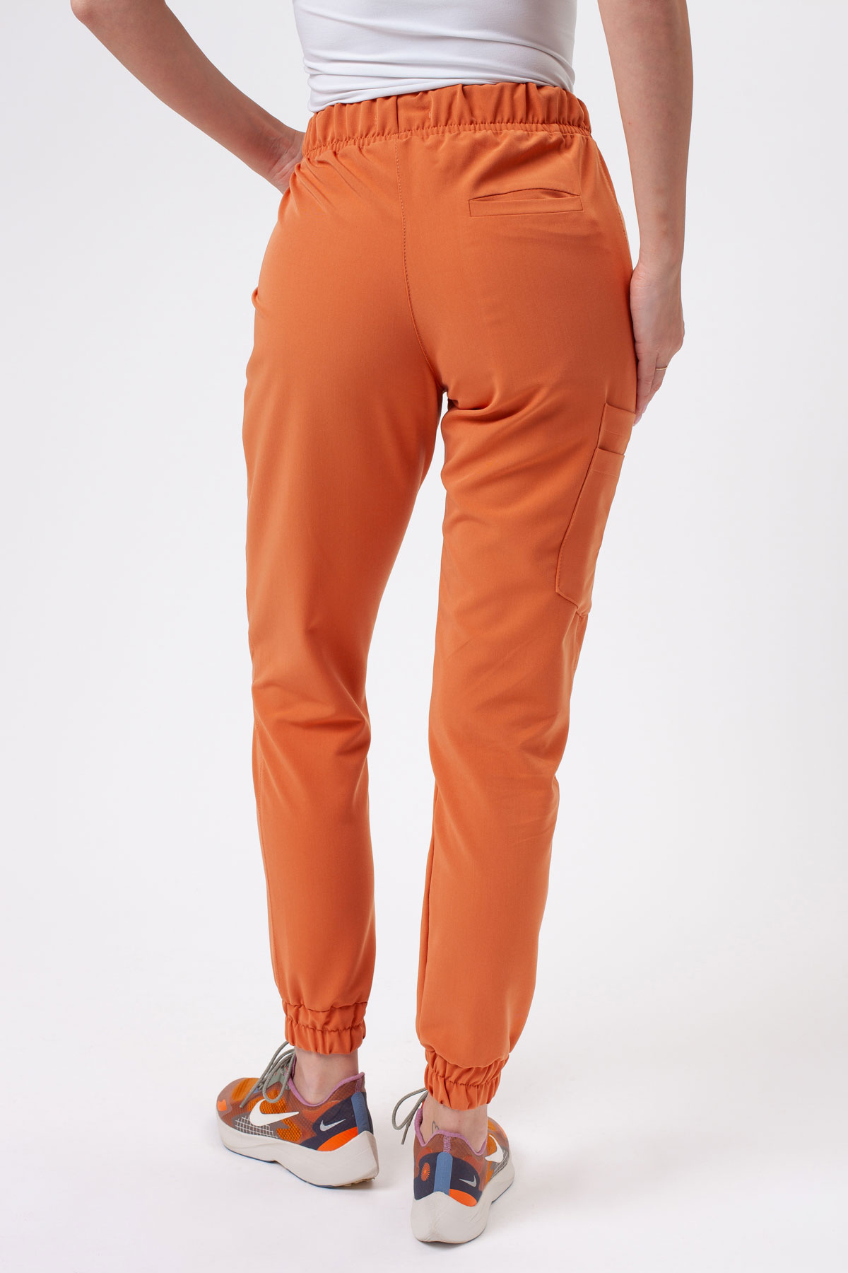 Dámske lekárske nohavice Sunrise Uniforms Premium Vibe jogger caramel-1
