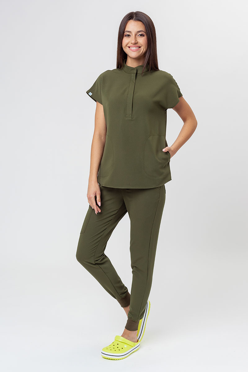 Dámska lekárska blúza Uniforms World 518GTK™ Avant olivková (magnetické klipsy)-6