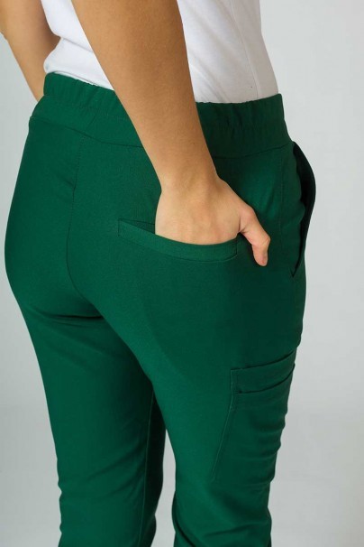 Zdravotnická súprava Sunrise Uniforms Premium (blúzka Joy, nohavice Chill) tmavo zelená-12