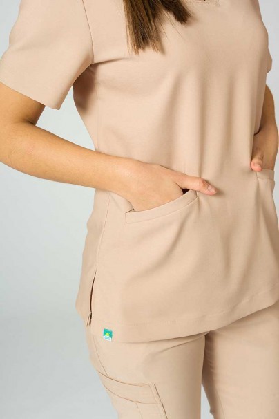 Zdravotnická súprava Sunrise Uniforms Premium (blúzka Joy, nohavice Chill) béžová-3