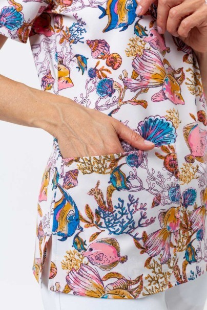 Dámska lekárska blúza Cherokee Prints V-neck Fin-tastic Watercolor-4