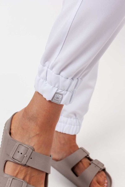 Dámske lekárske nohavice Sunrise Uniforms Premium Vibe jogger biele-6