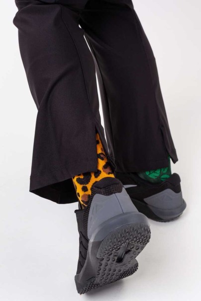 Lekárska dámska súprava Maevn Embrace (blúzka Luna, nohavice Nora) čierna-12