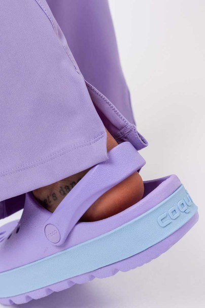 Lekárska dámska súprava Maevn Embrace (blúzka Luna, nohavice Nora) levanďulová-17