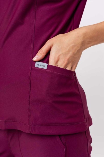 Lekárska dámska súprava Maevn Embrace (blúza Zoe, nohavice Mia) čerešňová červená-6