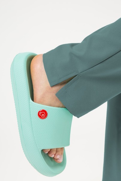 Lekárska súprava Maevn Momentum (blúzka Double V-neck, nohavice 6-pocket) pastelovo zelená-9