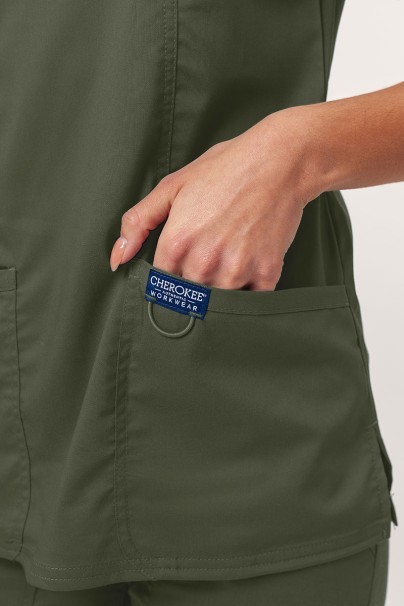 Dámska lekárska blúza Cherokee Revolution Mock olivková-3