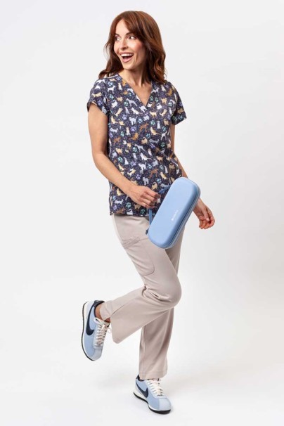 Dámska lekárska blúza Maevn Prints Wild Pets-2