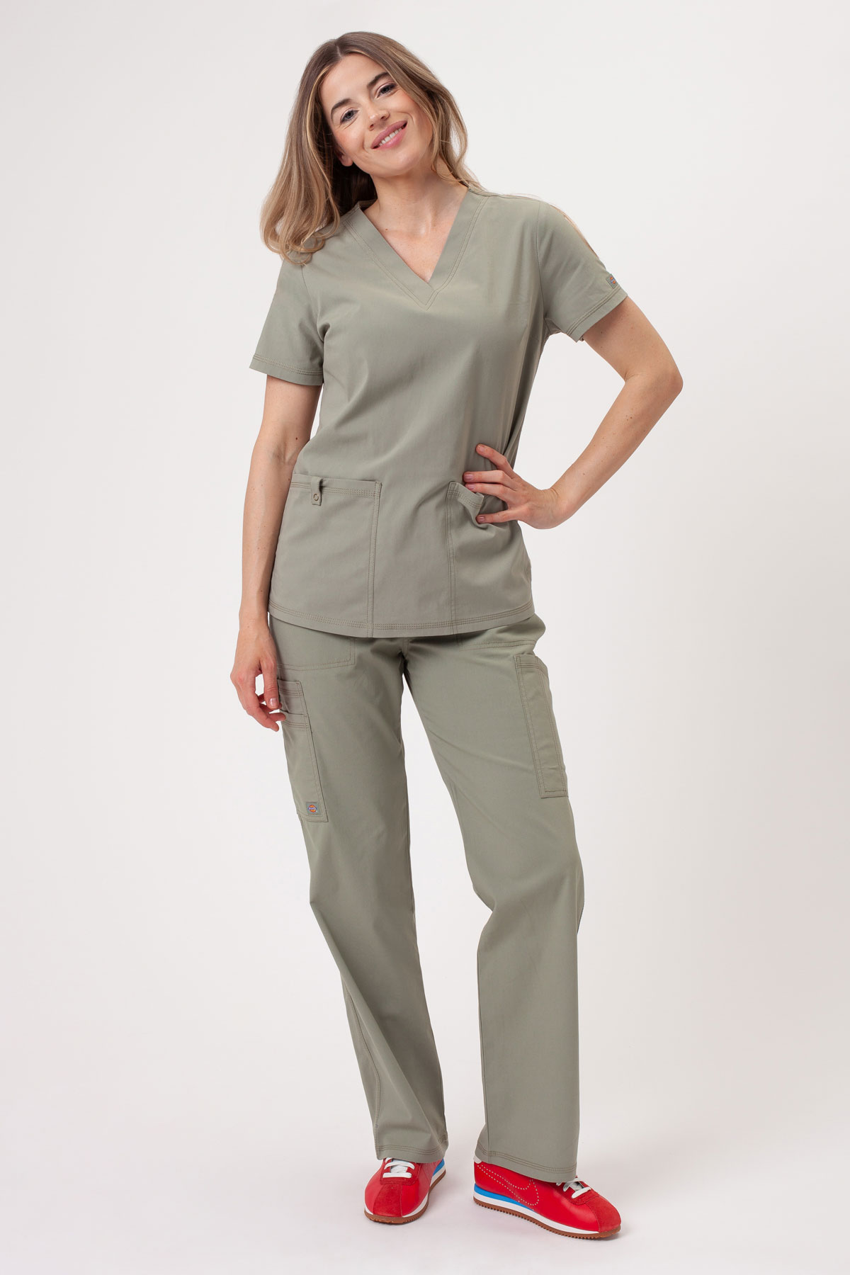 Dámska lekárska súprava Dickies Forge V-neck pastelově olivková