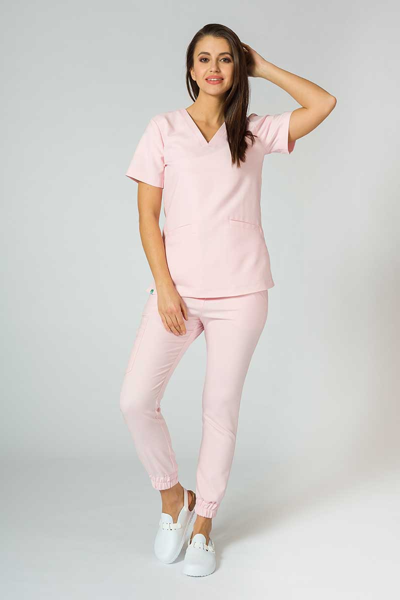 Lekárska súprava Sunrise Uniforms Premium (blúzka Joy, nohavice Chill) pastelová ružová