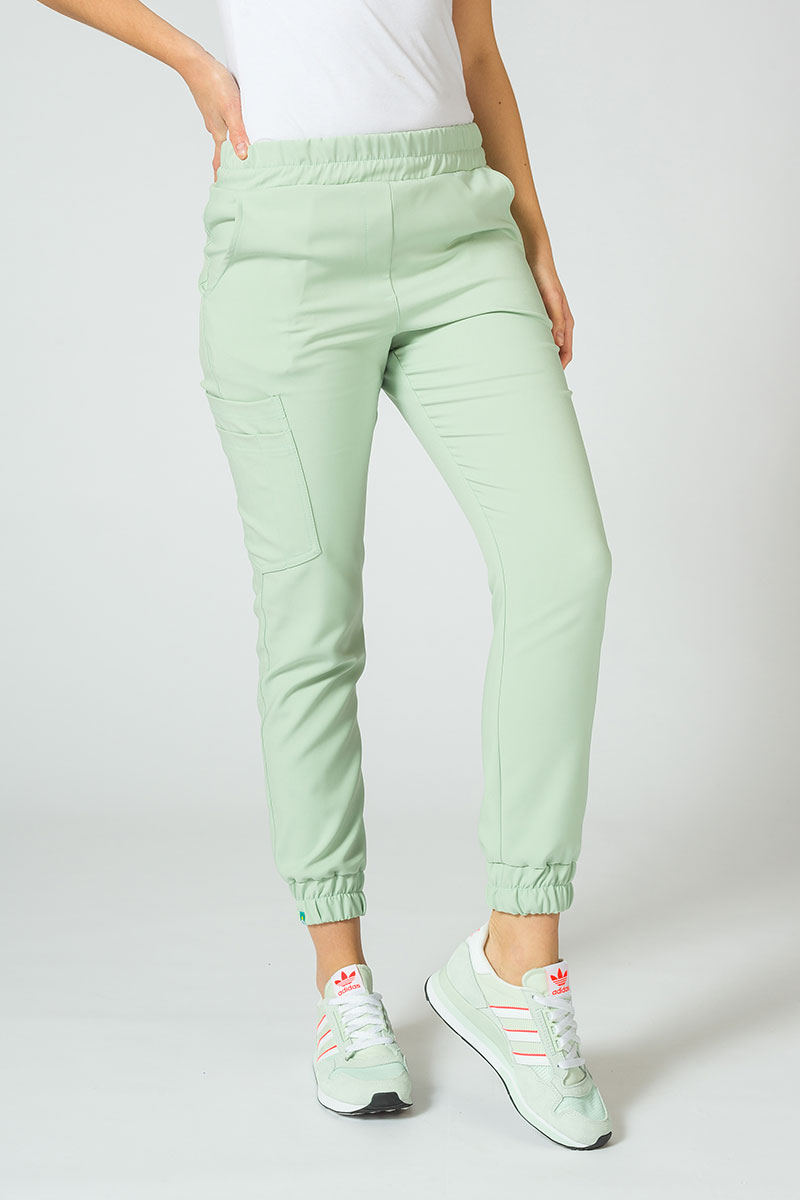 Dámske lekárske nohavice Sunrise Uniforms Premium Chill jogger pistáciové