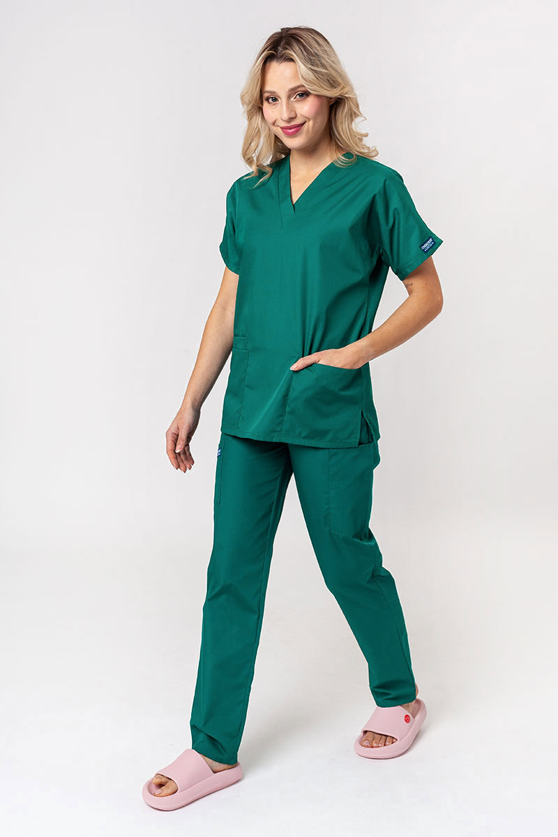 Lekárska dámska súprava Cherokee Originals (blúzka s výstrihom do V, nohavice N.Rise) zelená
